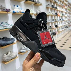 Jordan Black Sneakers